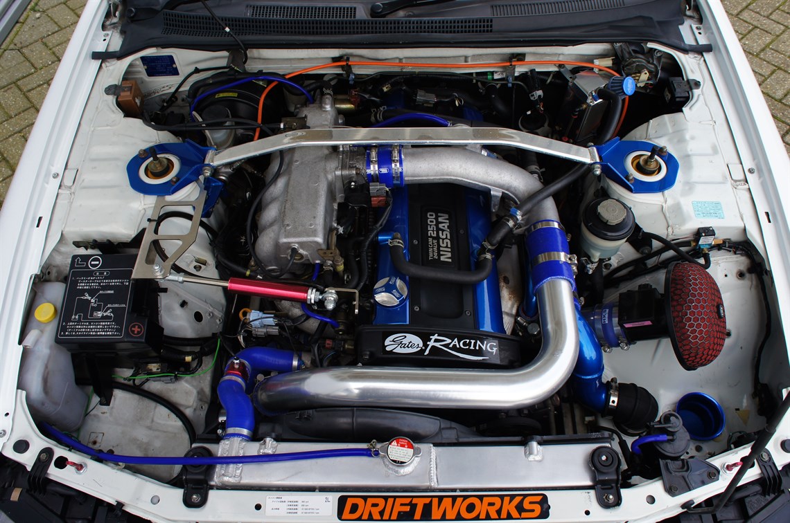 nissan skyline r33 двигатель фото